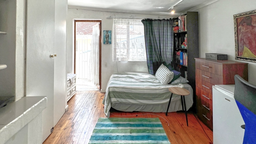 1 Bedroom Property for Sale in Green Point Western Cape